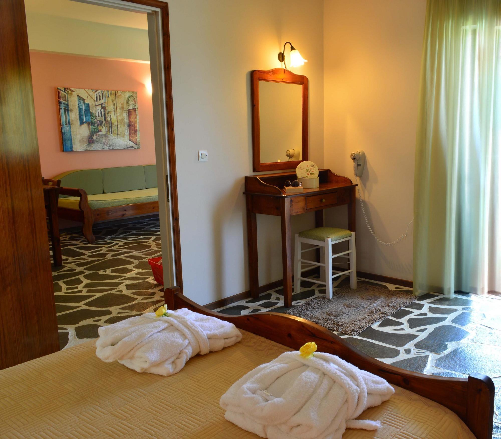 Amaryllis Hotel Kalamákion Esterno foto