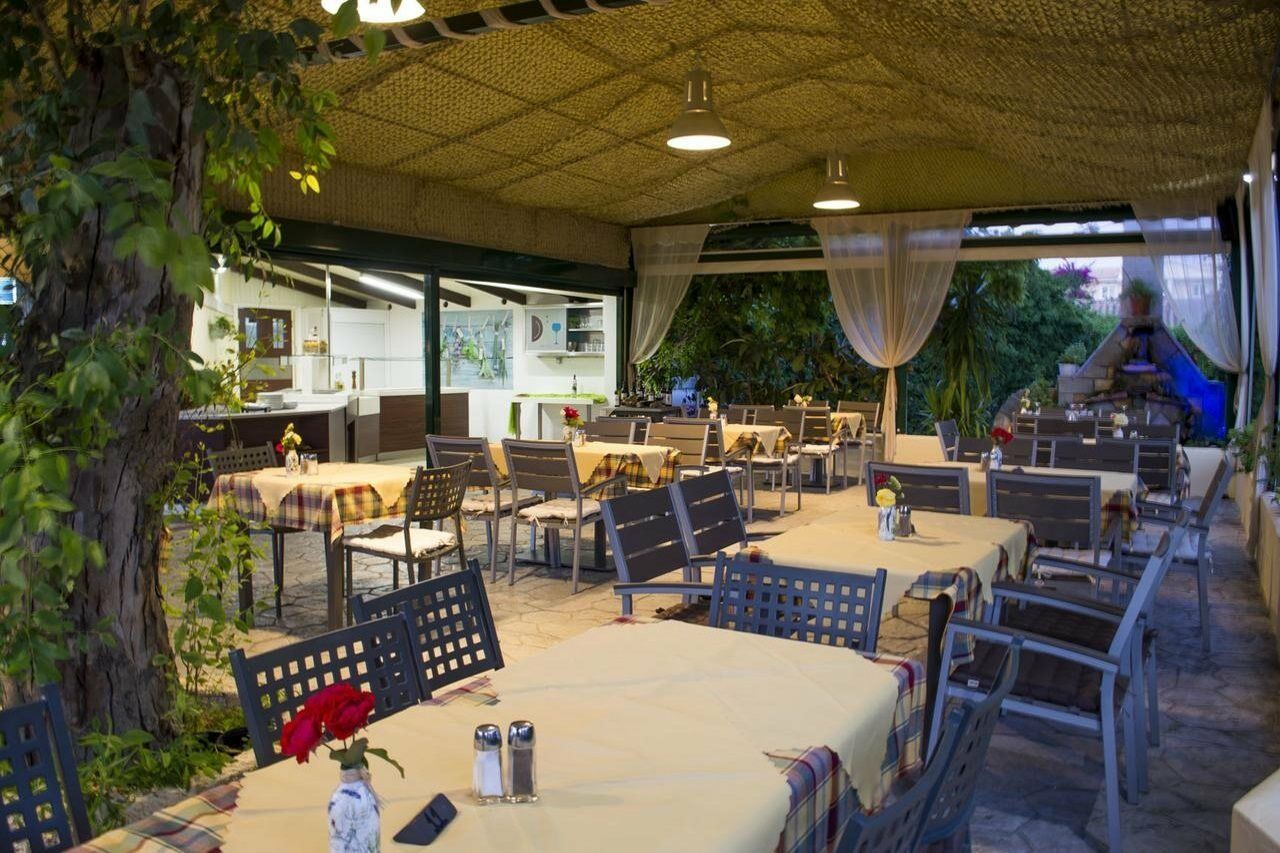 Amaryllis Hotel Kalamákion Esterno foto