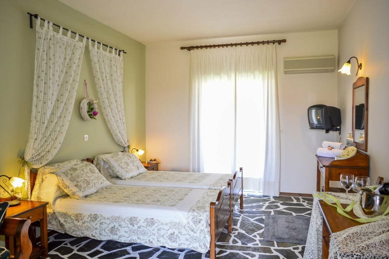 Amaryllis Hotel Kalamákion Esterno foto